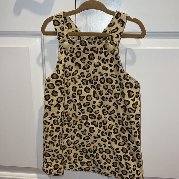 Boutique Mudpie corduroy leopard print overall dress - size 2T-3T - Picture 4 of 6